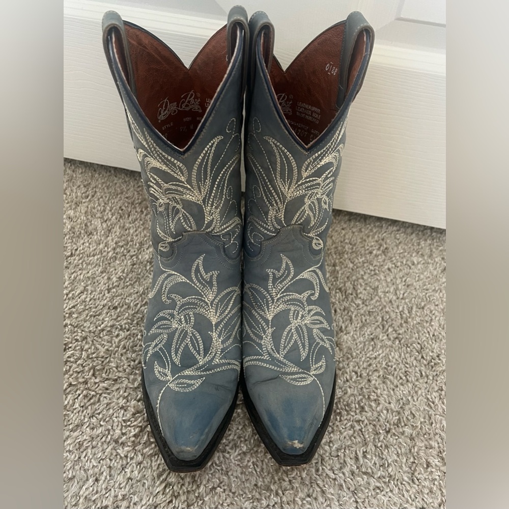 Dan Post Womens Leaf Embroidered Western Boots